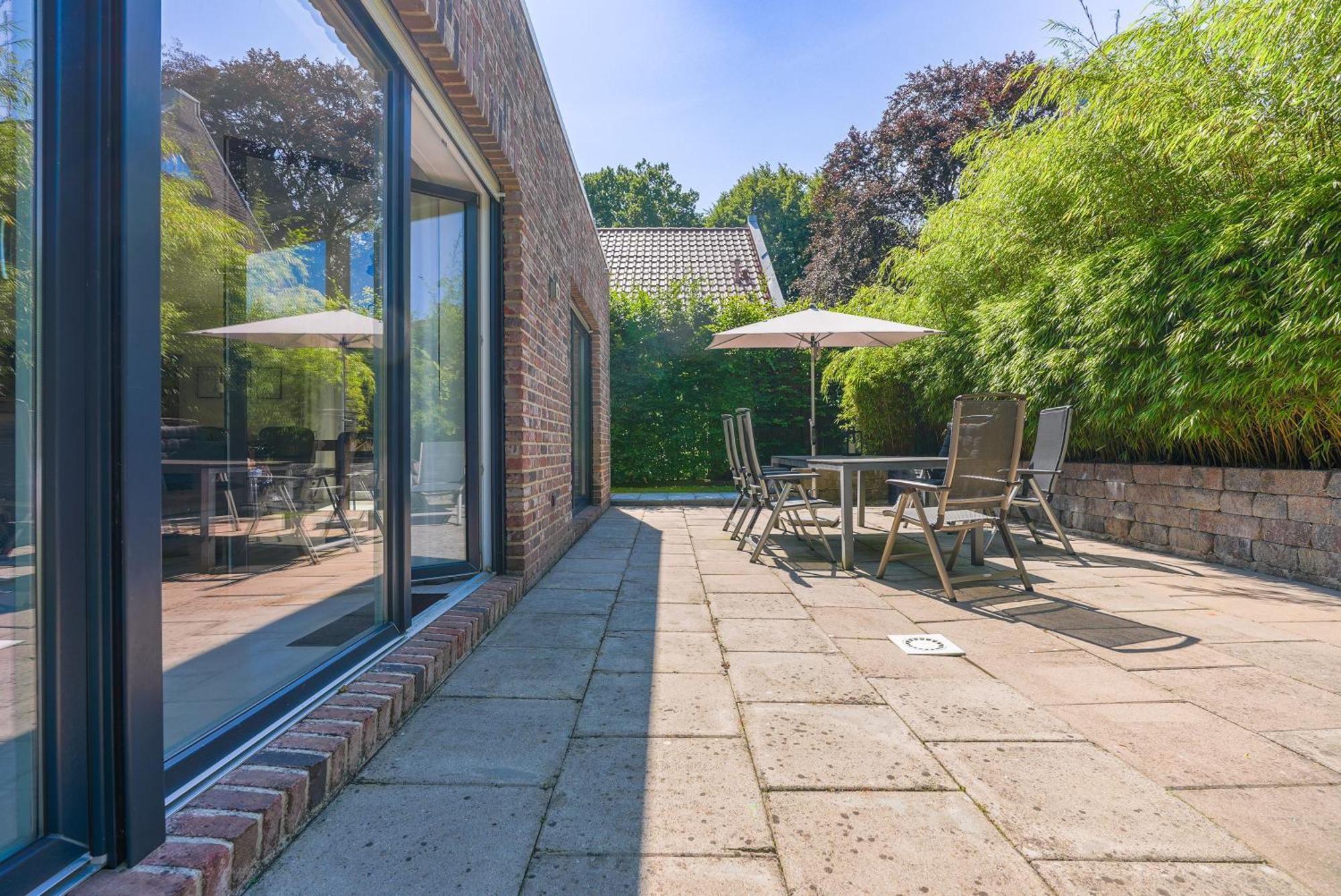 Schoenes Zimmer Nr 3 In Leer Ortsteil Nuettermoor Daire Nuttermoor Dış mekan fotoğraf